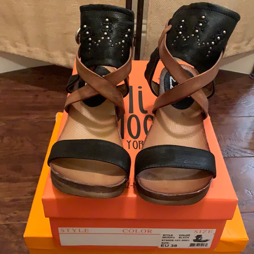 Miz Mooz- Leather Sandals BNWB SZ 38